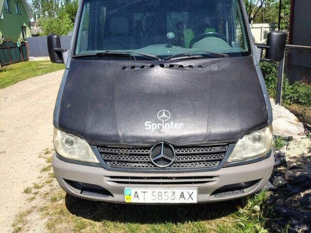 Серый Мерседес Sprinter, объемом двигателя 2.1 л и пробегом 480 тыс. км за 6000 $, фото 1 на Automoto.ua