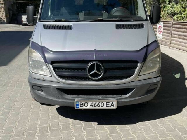 Серый Мерседес Sprinter, объемом двигателя 2.1 л и пробегом 748 тыс. км за 10992 $, фото 1 на Automoto.ua
