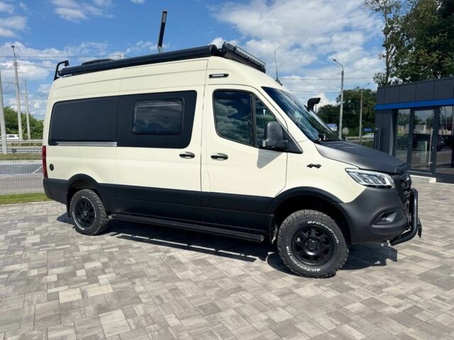 Серый Мерседес Sprinter, объемом двигателя 3 л и пробегом 27 тыс. км за 179000 $, фото 1 на Automoto.ua