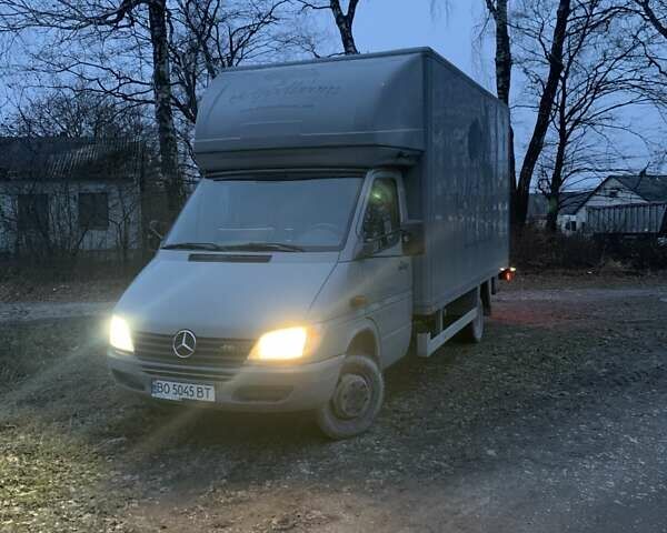 Серый Мерседес Sprinter, объемом двигателя 2.7 л и пробегом 494 тыс. км за 12900 $, фото 1 на Automoto.ua