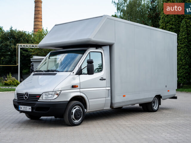 Сірий Мерседес Sprinter, об'ємом двигуна 2.7 л та пробігом 320 тис. км за 15950 $, фото 1 на Automoto.ua