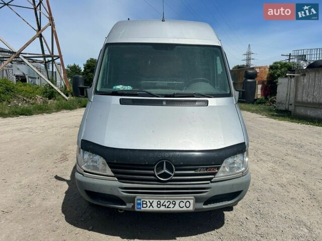 Сірий Мерседес Sprinter, об'ємом двигуна 2.7 л та пробігом 400 тис. км за 9500 $, фото 1 на Automoto.ua