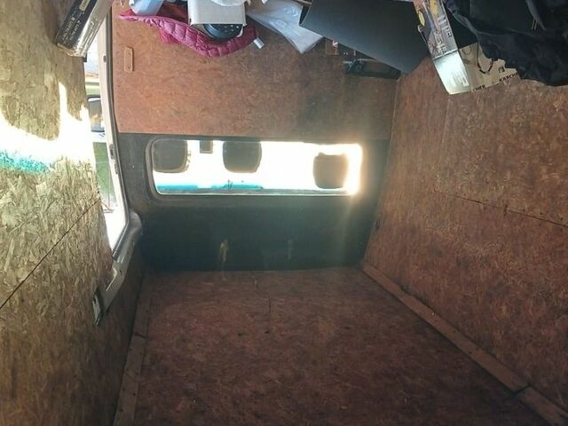 Серый Мерседес Sprinter, объемом двигателя 2.15 л и пробегом 446 тыс. км за 6479 $, фото 1 на Automoto.ua