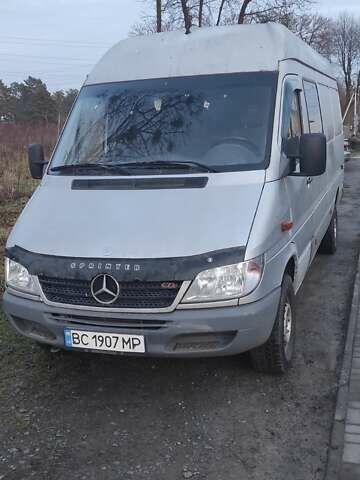 Сірий Мерседес Sprinter, об'ємом двигуна 2.15 л та пробігом 650 тис. км за 8000 $, фото 1 на Automoto.ua