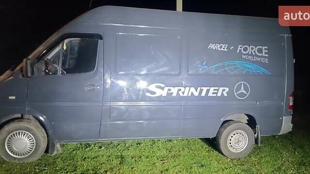 Сірий Мерседес Sprinter, об'ємом двигуна 2.1 л та пробігом 335 тис. км за 8500 $, фото 1 на Automoto.ua
