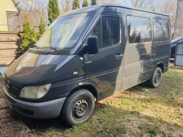 Серый Мерседес Sprinter, объемом двигателя 2.2 л и пробегом 440 тыс. км за 6900 $, фото 1 на Automoto.ua