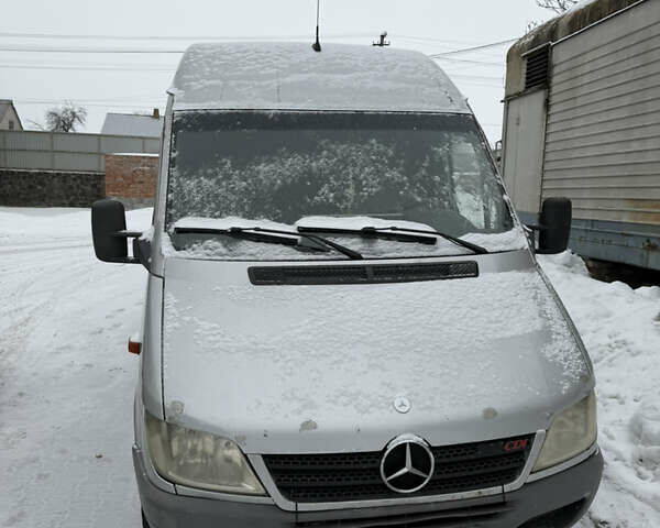 Сірий Мерседес Sprinter, об'ємом двигуна 2.15 л та пробігом 500 тис. км за 8500 $, фото 1 на Automoto.ua