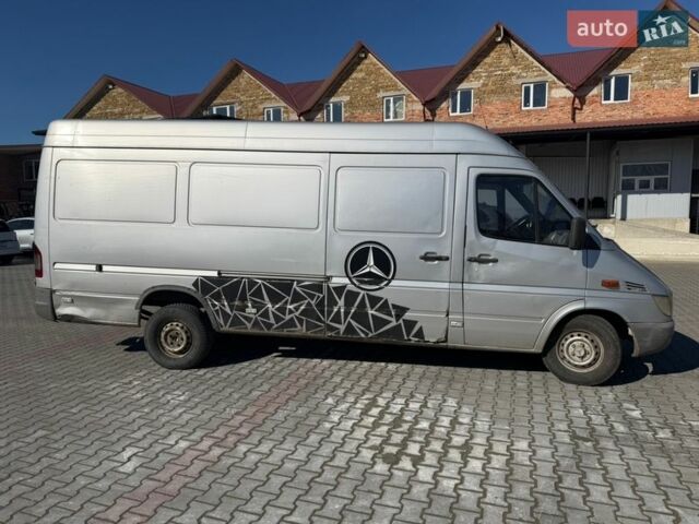Серый Мерседес Sprinter, объемом двигателя 2.15 л и пробегом 500 тыс. км за 7500 $, фото 1 на Automoto.ua