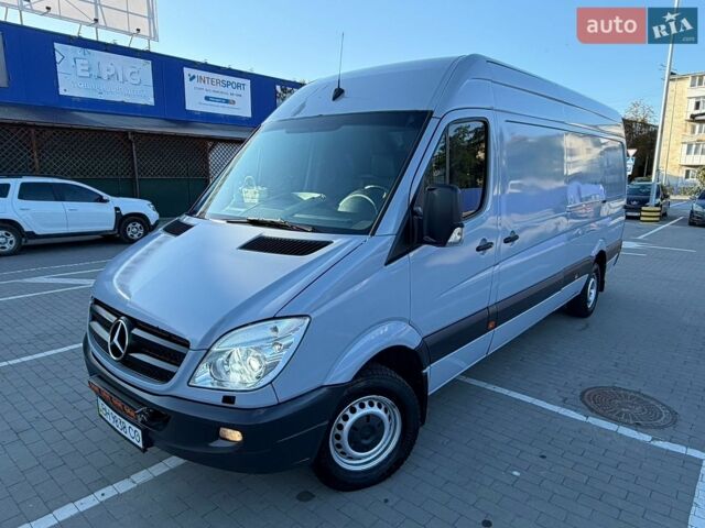 Серый Мерседес Sprinter, объемом двигателя 2.99 л и пробегом 500 тыс. км за 9299 $, фото 1 на Automoto.ua