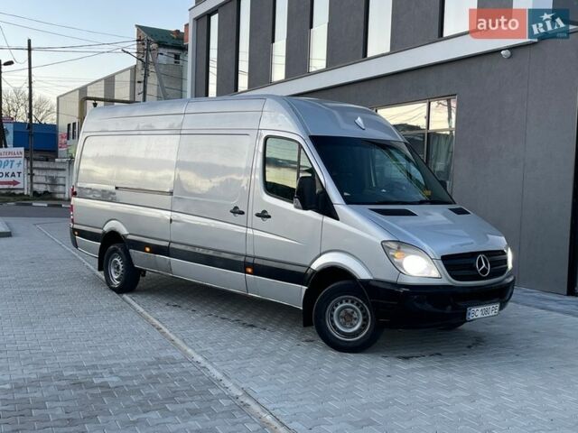 Сірий Мерседес Sprinter, об'ємом двигуна 3 л та пробігом 520 тис. км за 12000 $, фото 1 на Automoto.ua