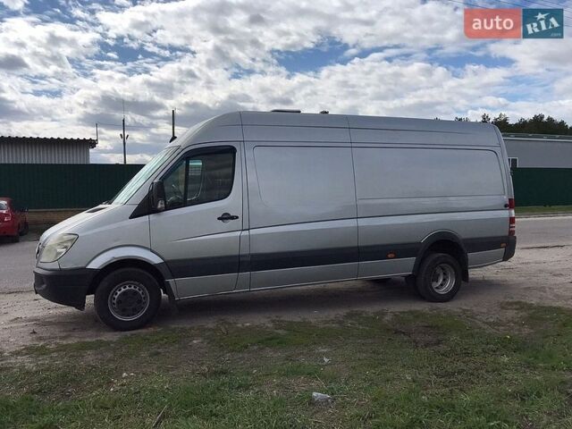 Серый Мерседес Sprinter, объемом двигателя 2.99 л и пробегом 880 тыс. км за 16000 $, фото 1 на Automoto.ua