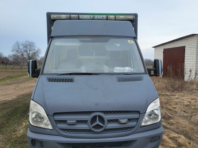 Серый Мерседес Sprinter, объемом двигателя 2 л и пробегом 200 тыс. км за 5000 $, фото 1 на Automoto.ua