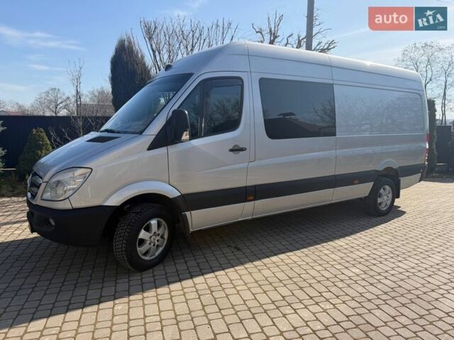 Серый Мерседес Sprinter, объемом двигателя 2.99 л и пробегом 450 тыс. км за 18699 $, фото 1 на Automoto.ua