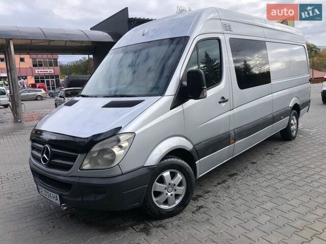 Серый Мерседес Sprinter, объемом двигателя 2.15 л и пробегом 194 тыс. км за 10700 $, фото 1 на Automoto.ua