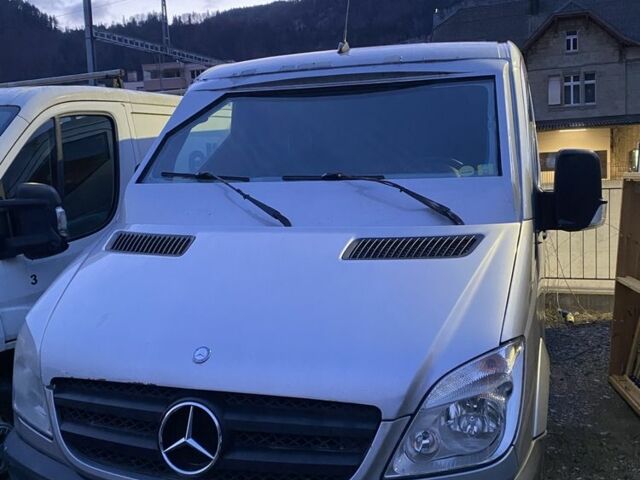 Серый Мерседес Sprinter, объемом двигателя 2.2 л и пробегом 150 тыс. км за 7493 $, фото 1 на Automoto.ua