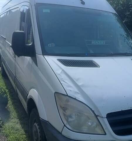 Серый Мерседес Sprinter, объемом двигателя 2.1 л и пробегом 522 тыс. км за 11000 $, фото 1 на Automoto.ua