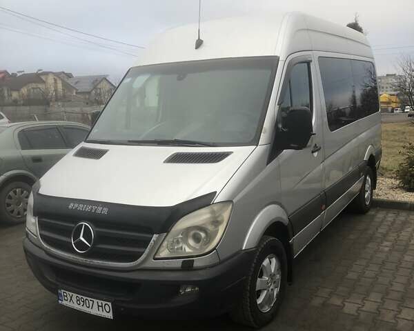 Серый Мерседес Sprinter, объемом двигателя 2.1 л и пробегом 376 тыс. км за 14000 $, фото 1 на Automoto.ua