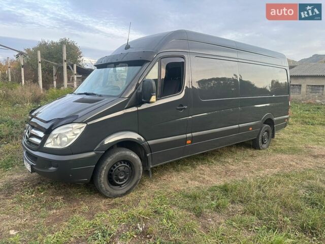 Серый Мерседес Sprinter, объемом двигателя 2.2 л и пробегом 500 тыс. км за 13500 $, фото 1 на Automoto.ua