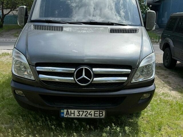 Сірий Мерседес Sprinter, об'ємом двигуна 2.99 л та пробігом 260 тис. км за 17000 $, фото 1 на Automoto.ua