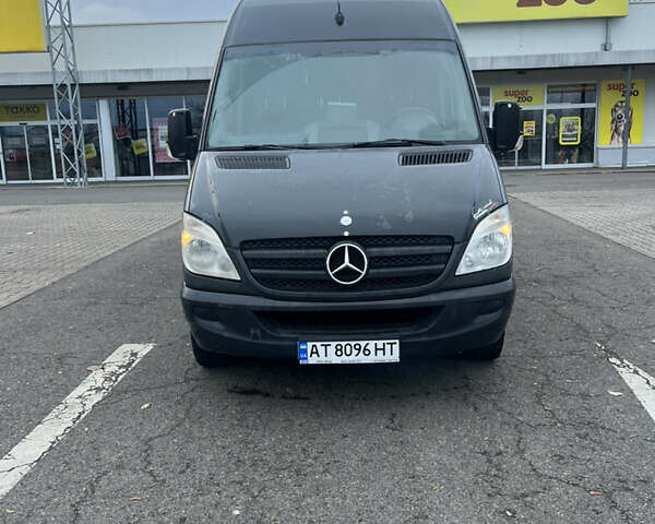 Серый Мерседес Sprinter, объемом двигателя 0 л и пробегом 4 тыс. км за 10800 $, фото 1 на Automoto.ua
