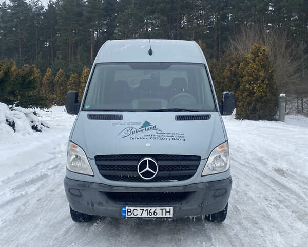 Серый Мерседес Sprinter, объемом двигателя 2.14 л и пробегом 268 тыс. км за 16900 $, фото 1 на Automoto.ua