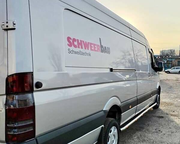 Серый Мерседес Sprinter, объемом двигателя 3 л и пробегом 285 тыс. км за 36500 $, фото 1 на Automoto.ua