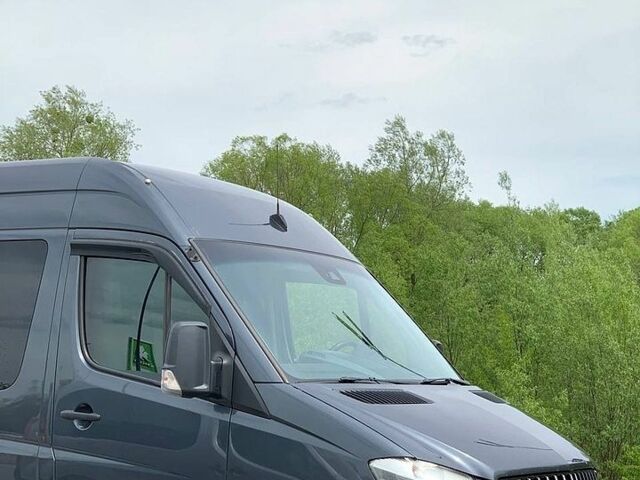 Серый Мерседес Sprinter, объемом двигателя 3 л и пробегом 620 тыс. км за 23222 $, фото 1 на Automoto.ua