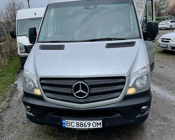 Серый Мерседес Sprinter, объемом двигателя 2.14 л и пробегом 310 тыс. км за 26000 $, фото 1 на Automoto.ua