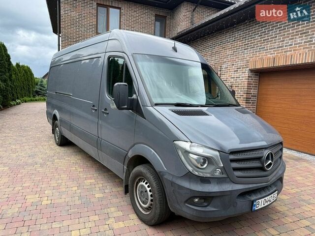 Серый Мерседес Sprinter, объемом двигателя 3 л и пробегом 212 тыс. км за 23700 $, фото 1 на Automoto.ua