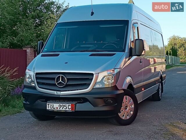 Серый Мерседес Sprinter, объемом двигателя 2.2 л и пробегом 280 тыс. км за 22750 $, фото 1 на Automoto.ua