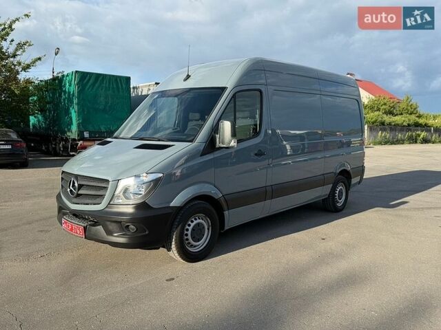 Серый Мерседес Sprinter, объемом двигателя 2.2 л и пробегом 270 тыс. км за 18800 $, фото 1 на Automoto.ua