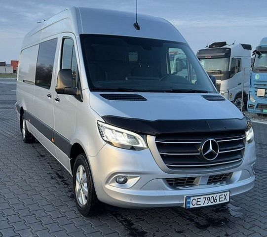 Серый Мерседес Sprinter, объемом двигателя 2.99 л и пробегом 158 тыс. км за 53605 $, фото 1 на Automoto.ua