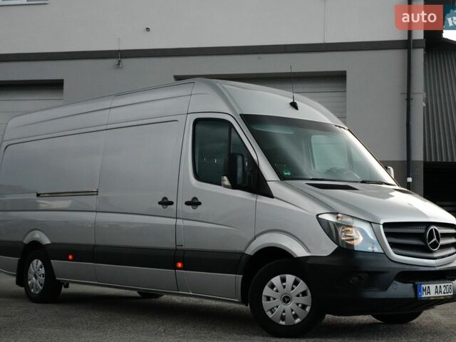 Серый Мерседес Sprinter, объемом двигателя 2.2 л и пробегом 276 тыс. км за 22999 $, фото 1 на Automoto.ua