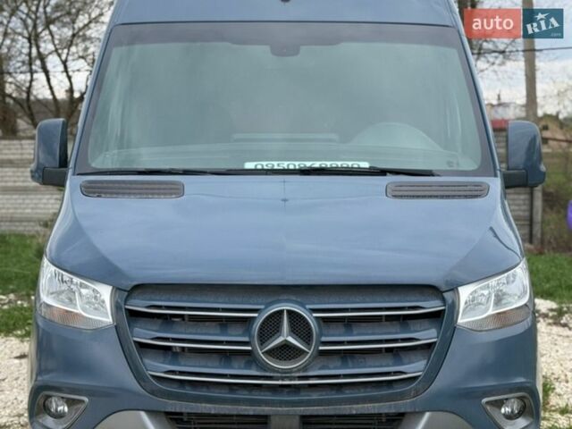 Серый Мерседес Sprinter, объемом двигателя 3 л и пробегом 33 тыс. км за 43000 $, фото 1 на Automoto.ua