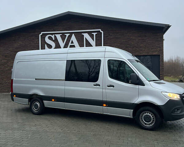 Сірий Мерседес Sprinter, об'ємом двигуна 2.14 л та пробігом 295 тис. км за 29984 $, фото 1 на Automoto.ua