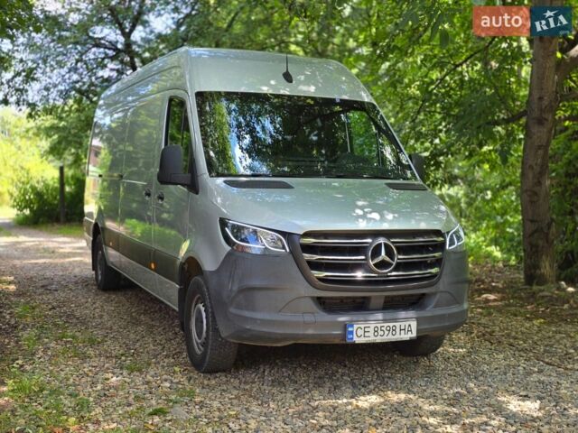 Серый Мерседес Sprinter, объемом двигателя 2.14 л и пробегом 268 тыс. км за 23750 $, фото 1 на Automoto.ua