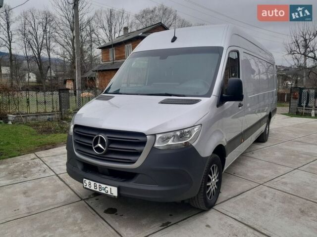 Серый Мерседес Sprinter, объемом двигателя 2.14 л и пробегом 418 тыс. км за 31917 $, фото 1 на Automoto.ua