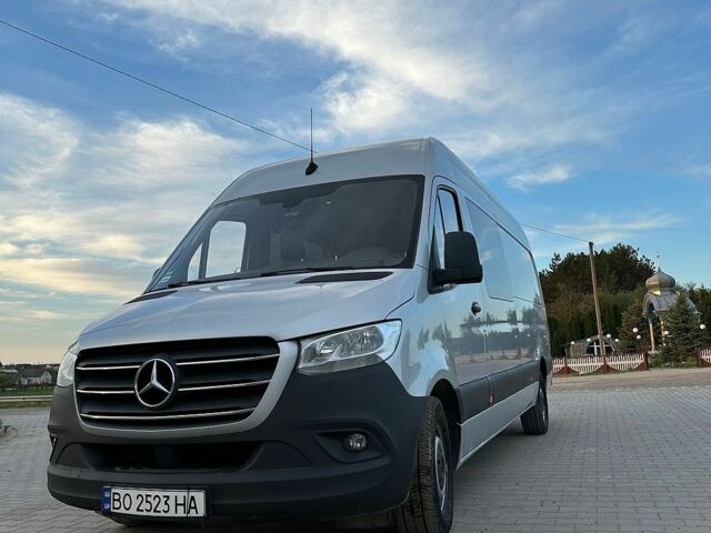 Серый Мерседес Sprinter, объемом двигателя 2.99 л и пробегом 440 тыс. км за 37900 $, фото 1 на Automoto.ua