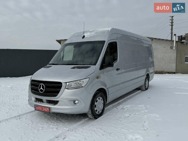 Серый Мерседес Sprinter, объемом двигателя 2.2 л и пробегом 275 тыс. км за 24300 $, фото 1 на Automoto.ua