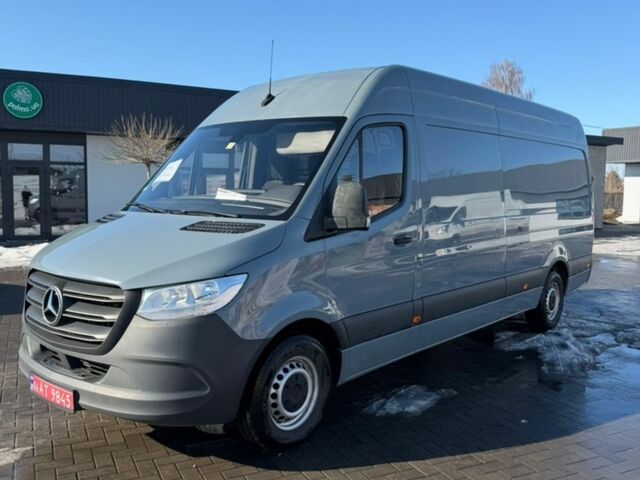 Серый Мерседес Sprinter, объемом двигателя 2.14 л и пробегом 452 тыс. км за 21500 $, фото 1 на Automoto.ua