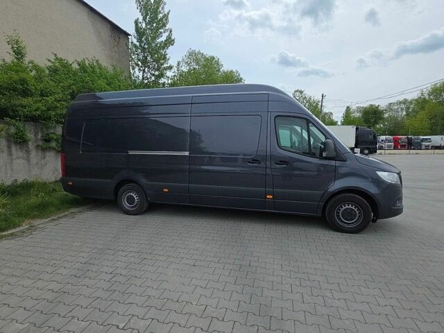Сірий Мерседес Sprinter, об'ємом двигуна 2.14 л та пробігом 390 тис. км за 31614 $, фото 1 на Automoto.ua