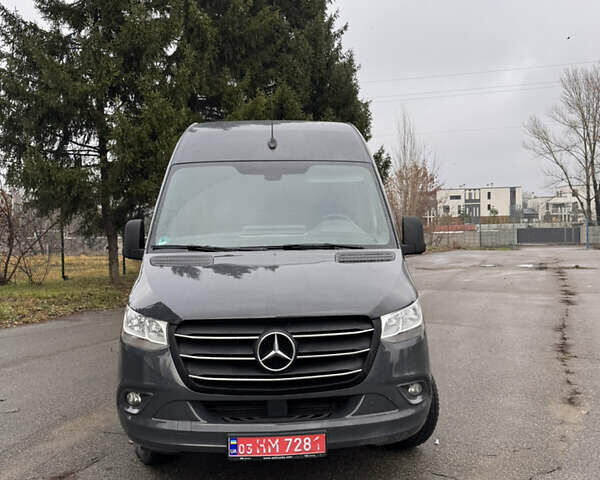 Сірий Мерседес Sprinter, об'ємом двигуна 2.14 л та пробігом 210 тис. км за 36500 $, фото 1 на Automoto.ua