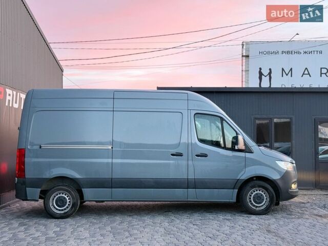 Серый Мерседес Sprinter, объемом двигателя 2.14 л и пробегом 238 тыс. км за 23300 $, фото 1 на Automoto.ua