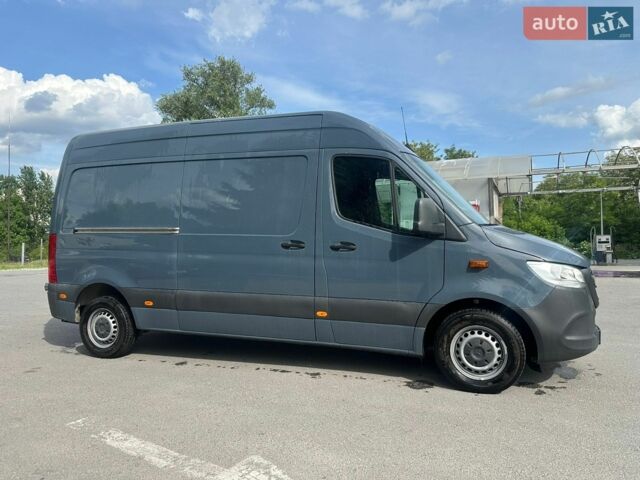 Сірий Мерседес Sprinter, об'ємом двигуна 2.2 л та пробігом 131 тис. км за 23900 $, фото 1 на Automoto.ua