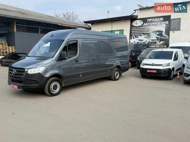 Серый Мерседес Sprinter, объемом двигателя 2 л и пробегом 326 тыс. км за 29700 $, фото 1 на Automoto.ua