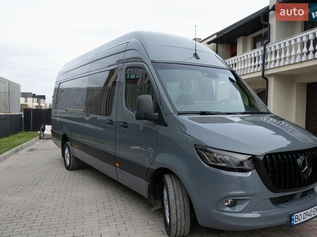 Серый Мерседес Sprinter, объемом двигателя 2.99 л и пробегом 550 тыс. км за 55000 $, фото 1 на Automoto.ua