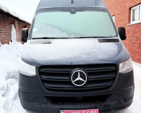 Серый Мерседес Sprinter, объемом двигателя 0 л и пробегом 53 тыс. км за 19995 $, фото 1 на Automoto.ua