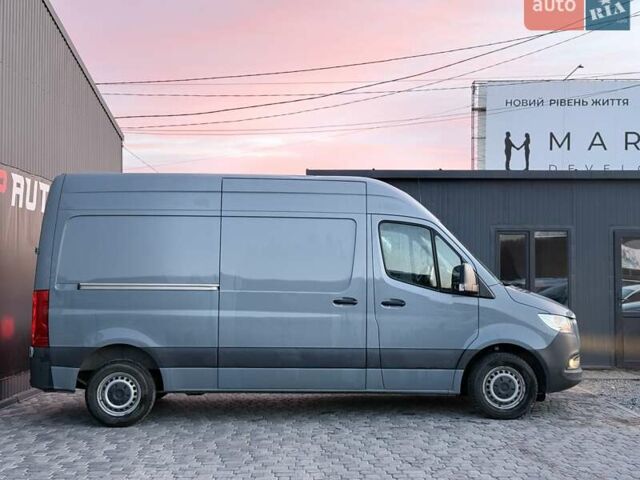Сірий Мерседес Sprinter, об'ємом двигуна 2.14 л та пробігом 238 тис. км за 22999 $, фото 1 на Automoto.ua