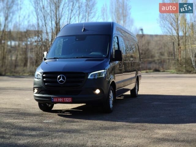 Серый Мерседес Sprinter, объемом двигателя 2.99 л и пробегом 245 тыс. км за 38800 $, фото 1 на Automoto.ua