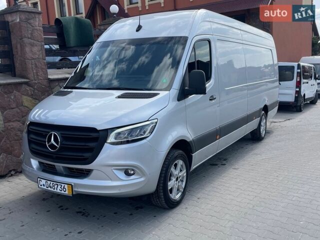 Серый Мерседес Sprinter, объемом двигателя 3 л и пробегом 150 тыс. км за 59313 $, фото 1 на Automoto.ua